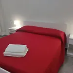 Na' Stanza In Piazza * نابولي