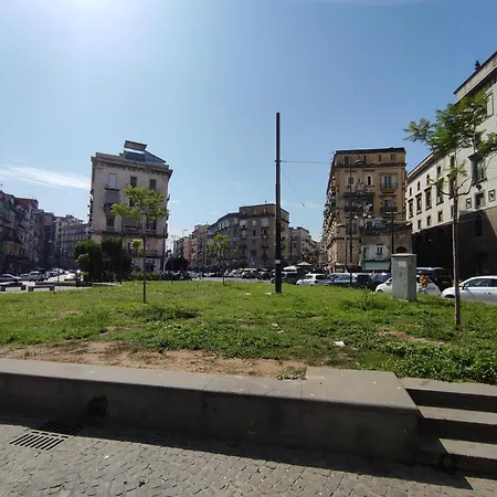 Na' Stanza In Piazza Апартаменты Неаполь