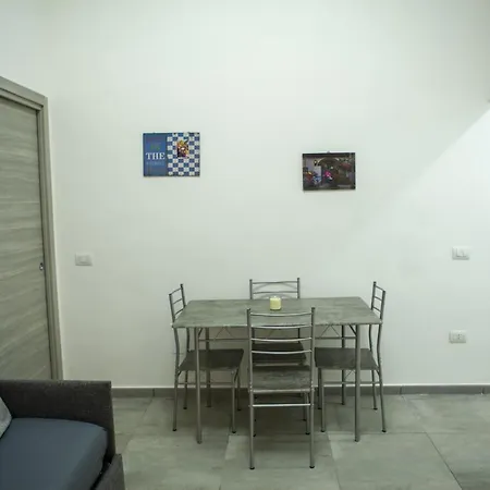 Na' Stanza In Piazza Apartamento Nápoles