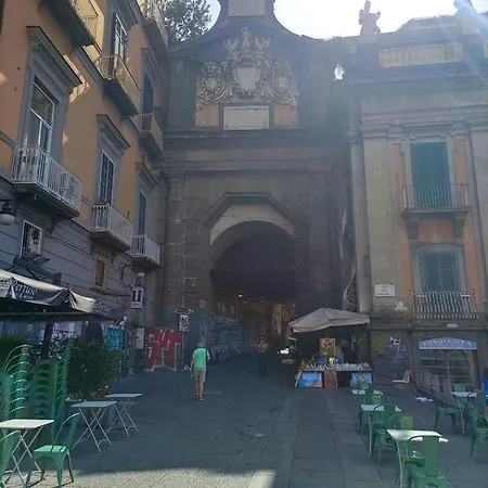 Na' Stanza In Piazza