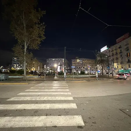 Na' Stanza In Piazza * Nápoles